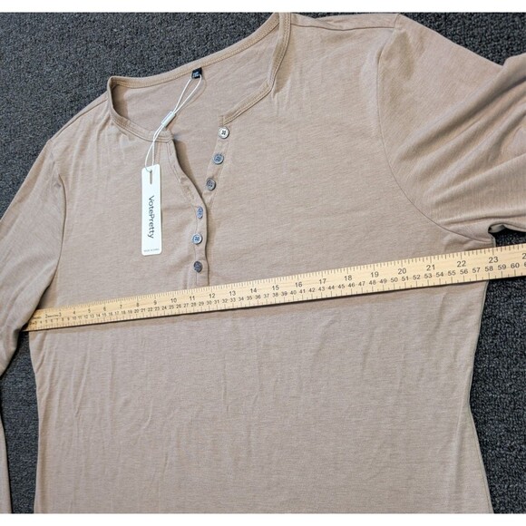 VOTEPRETTY Women's Size XXL Tan Long Sleeve V Neck Henley Tee NWT - Picture 4 of 7